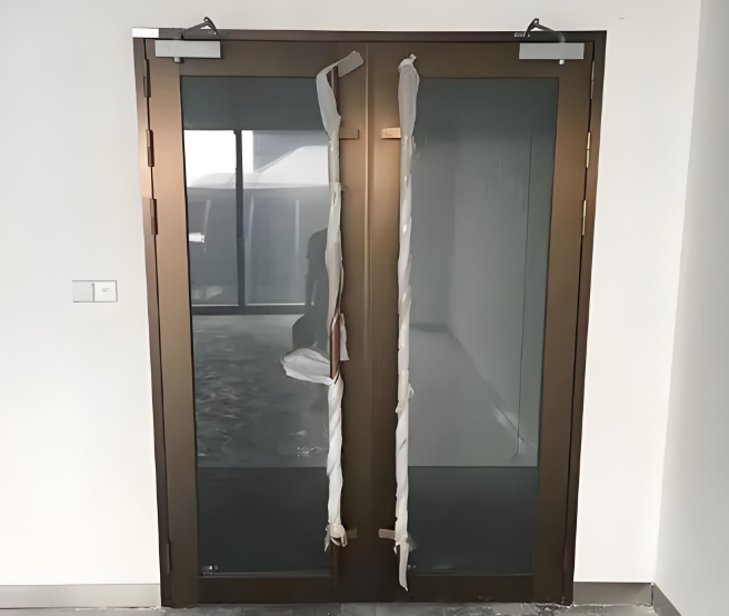 广州玻璃隔热防火门定做/>
<blockquote class=